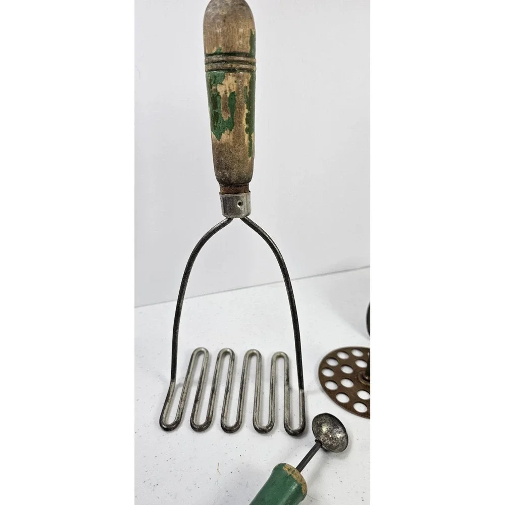 11 Vtg Green Wooden Handle Farmhouse Primitive 50's‎ Serving Utensils